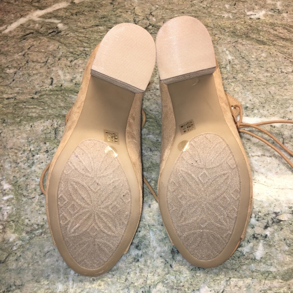❌SOLD❌ Tan booties - Picture 4 of 4